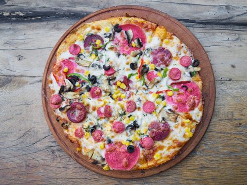 Etobur Pizza